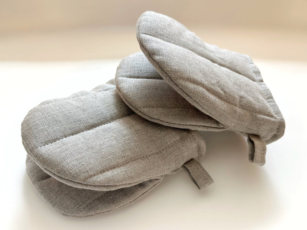 Linen Quilted Oven Mitt