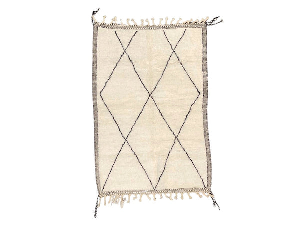 Handknotted Wool Rug - 5'7"W x 8'1"L