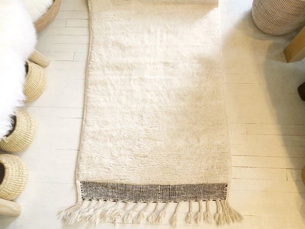 Handknotted Wool Runner - 2'7"W x 9'4"L