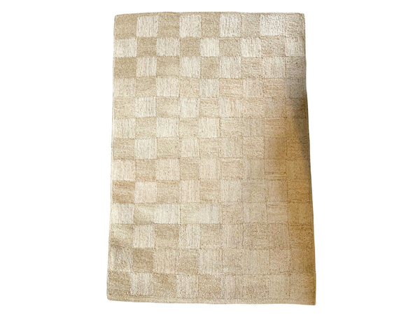 Handwoven Jute Rug - 4' x 6'